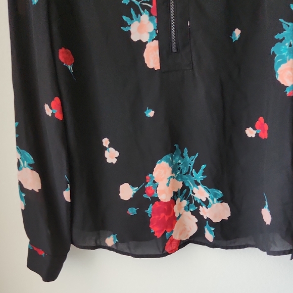 Candie's Black Floral Blouse Long Sleeve 1/4 Zip Front Slots on Shoulder  Sz L - Picture 5 of 15